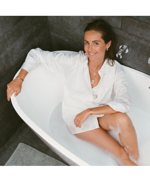 Origine necklace in white...