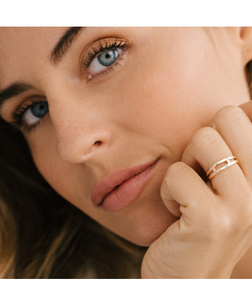 Bague Singulière en or rose...