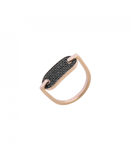 Bague Singulière pavée en or rose et diamants noirs